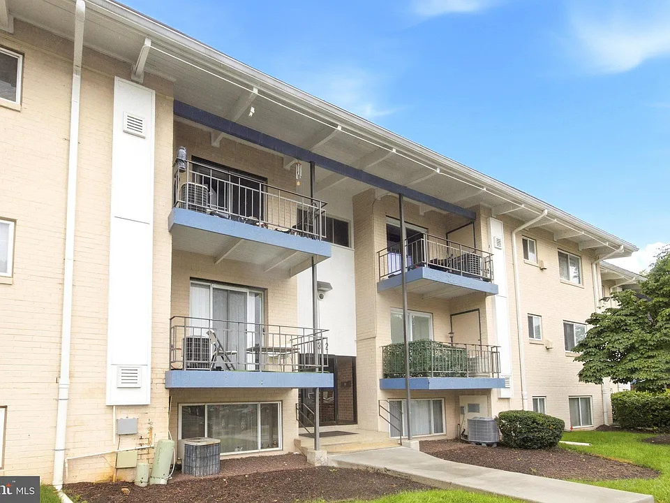 11312 Cherry Hill Rd #102