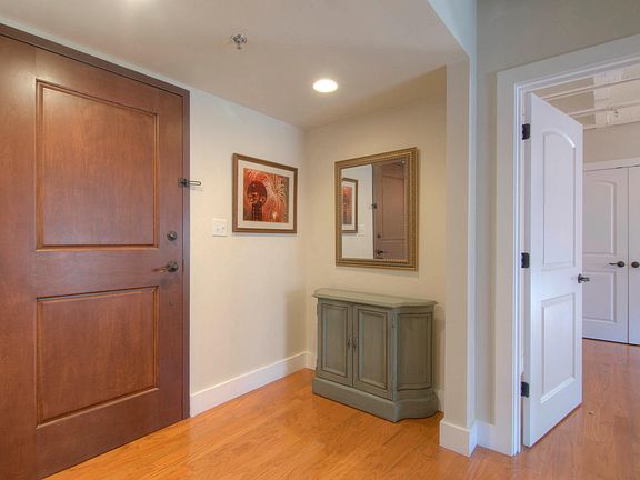 3rd image of 535 Locust St APT 205