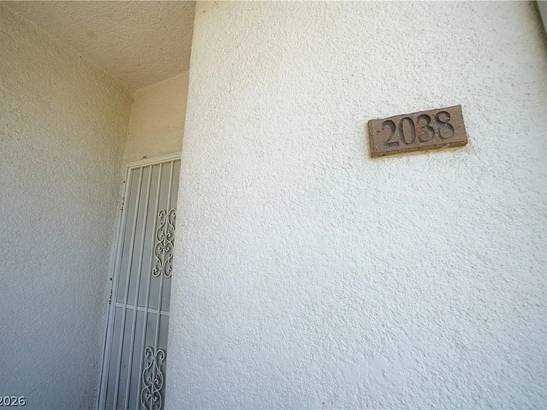 5655 E Sahara Ave #2037 — Photo 4