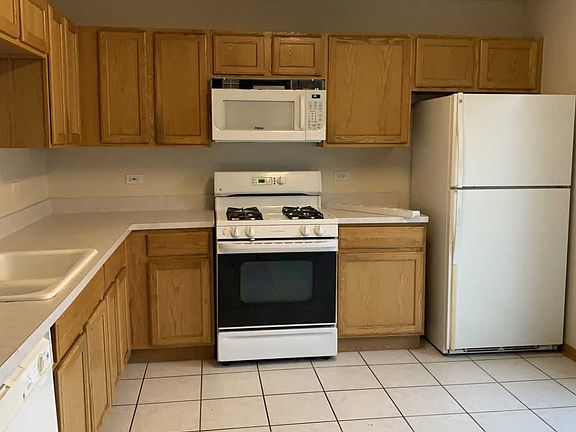 3rd image of 2591 Canyon Dr #2591