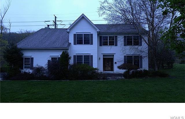 1st image of 18 Zachary Taylor St