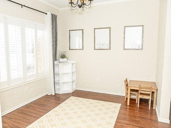 4th image of 10806 Richmond Ave