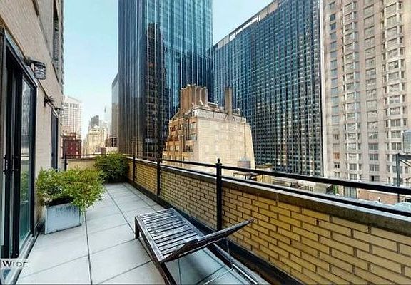 5th image of 145 W 55th St #13L