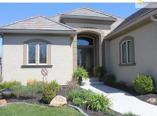 5352 W 150th Ter, Leawood, KS 66224
