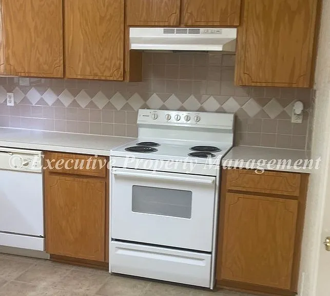 1140-1142 County Road 4804 — Photo 6