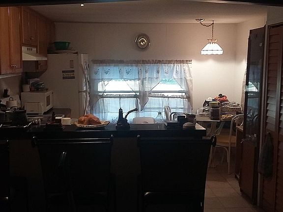 3rd image of 5254 Wood St