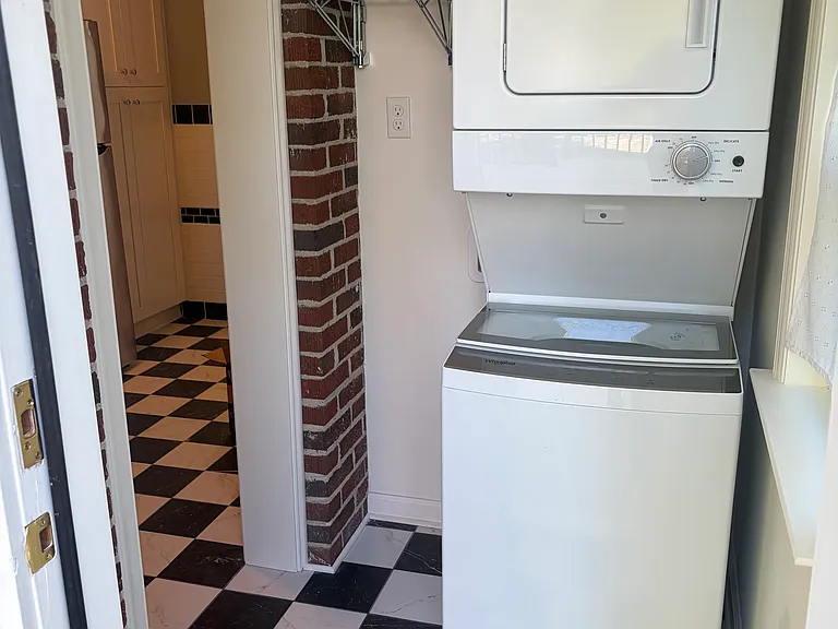 406 Talaflo St — Photo 32
