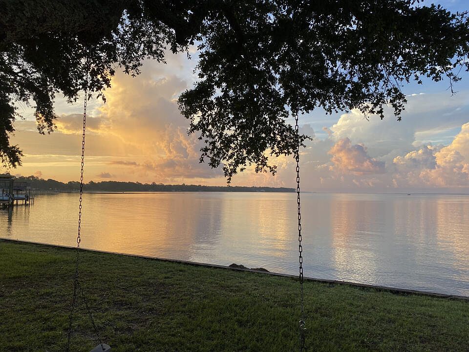 161 Dolphin Cv Freeport FL Zillow