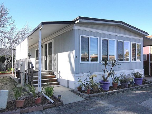 2nd image of 4300 Soquel Dr #216
