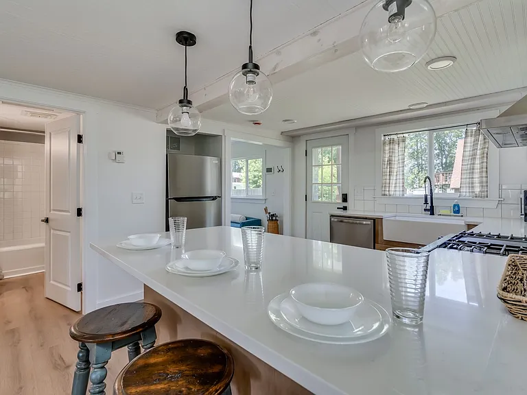 105 Brown Shores Rd — Photo 10