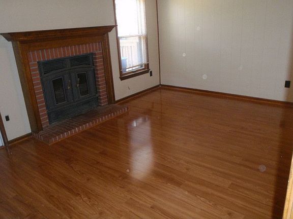 5th image of 1812 Gravenhurst Dr