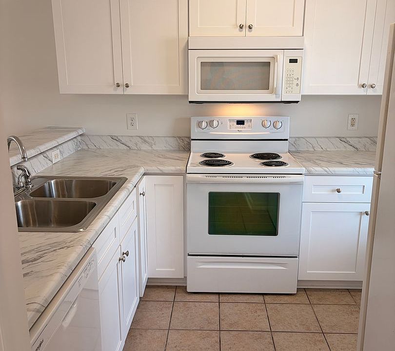 1st image of 4639 McClelland Dr Unit 201