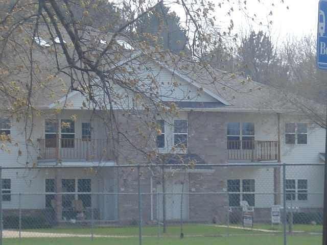 2nd image of 319 Summit Dr