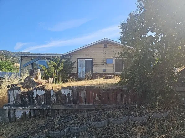 6200 Robin Hood Way, Lucerne, CA 95458