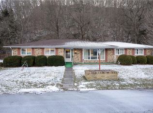 6574 Fairview Ave, Martins Creek, PA 18063