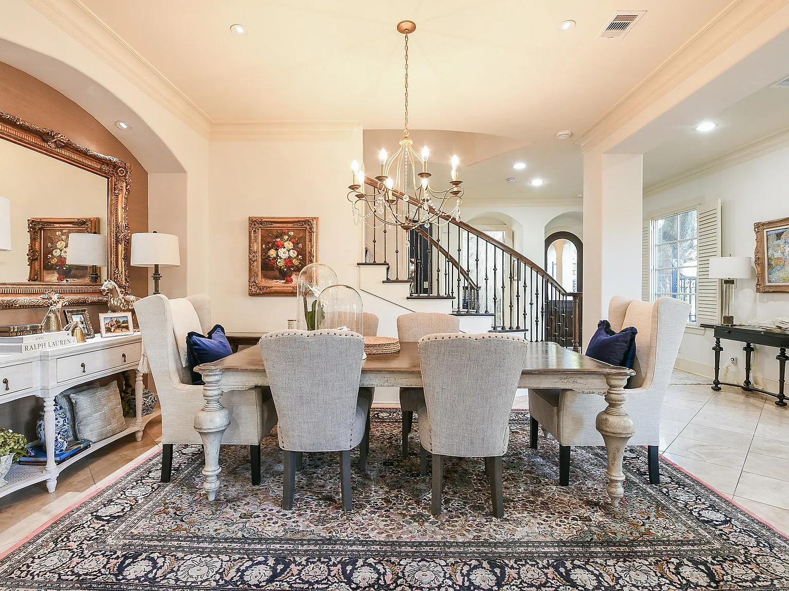 3 bed, 4.5 bath, 4333 sqft, $10,500 — Photo 3
