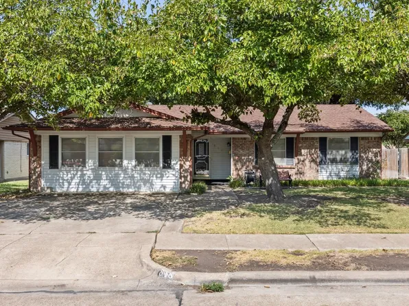 818 Brookshire Cir, Garland, TX 75043
