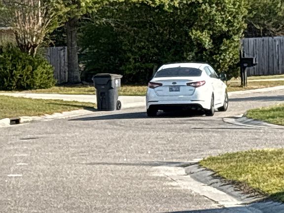 5th image of 215 Gardenview Ct NE