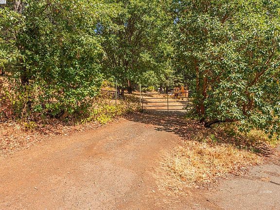 4th image of 171 Conner Creek Rd