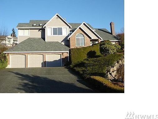1st image of 518 207th Ave NE