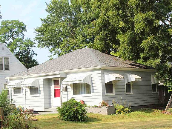 3rd image of 172 Garfield Ave