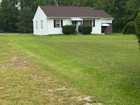 5806 Risher Rd, Leavittsburg, OH 44430