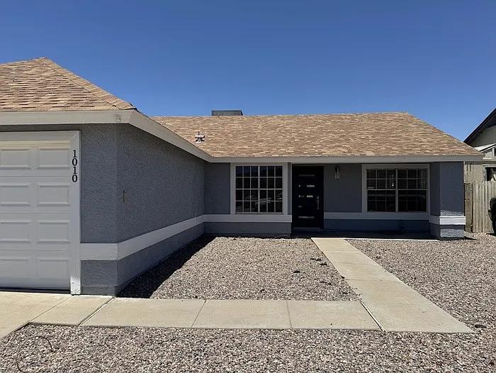 1010 W Sequoia Dr — Photo 2