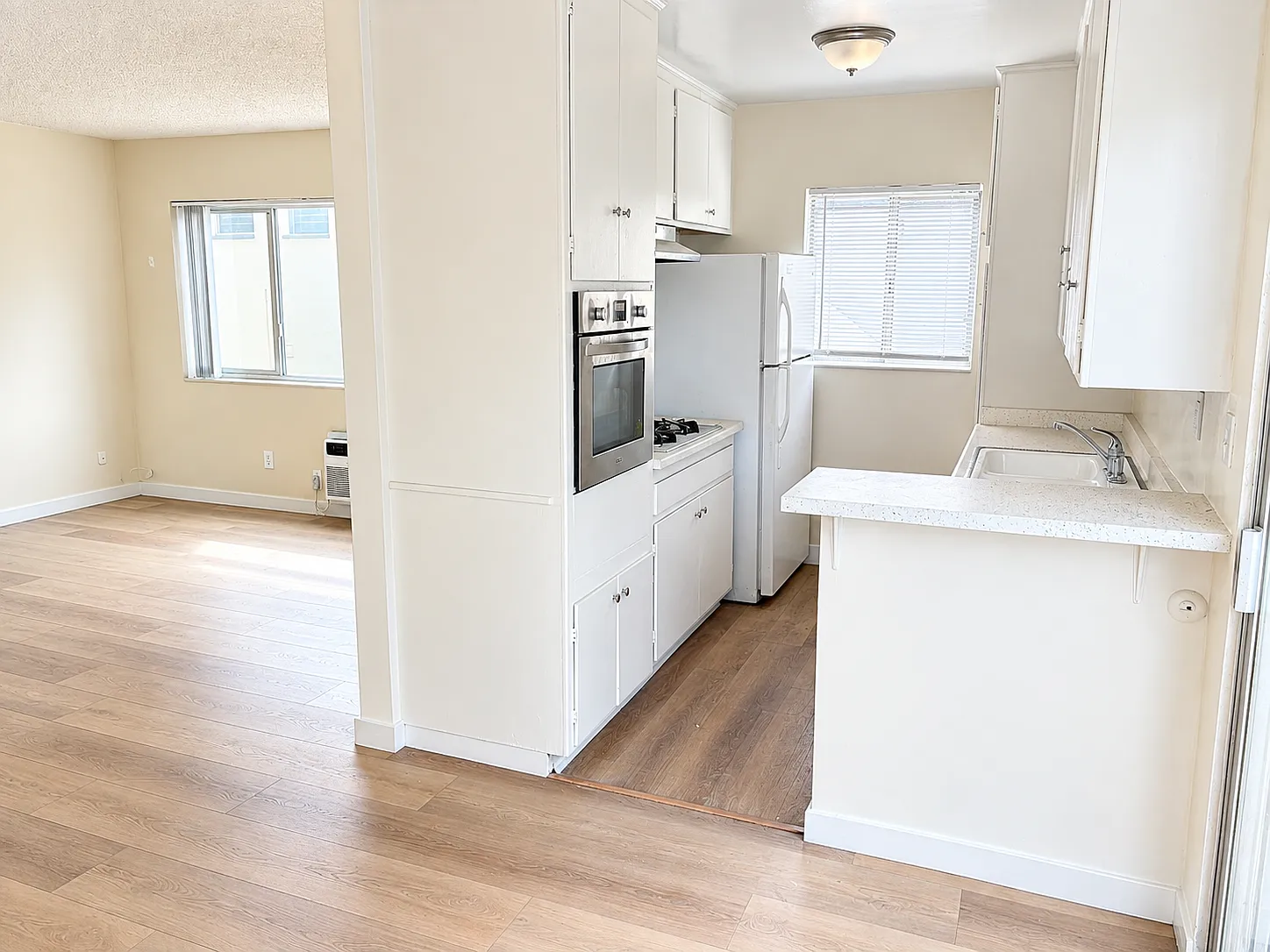 366 N Spaulding Avenue Unit 5, Los Angeles, CA 90036 — Photo 2