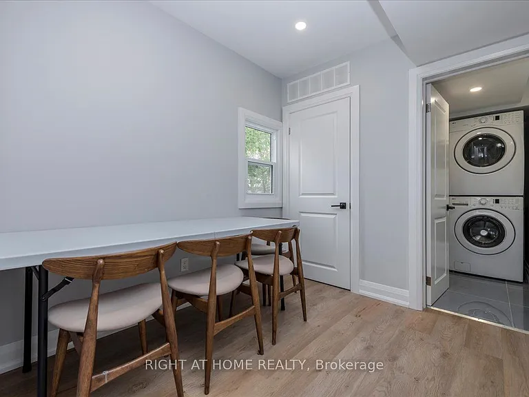241 Rockaway Beach Pl — Photo 13