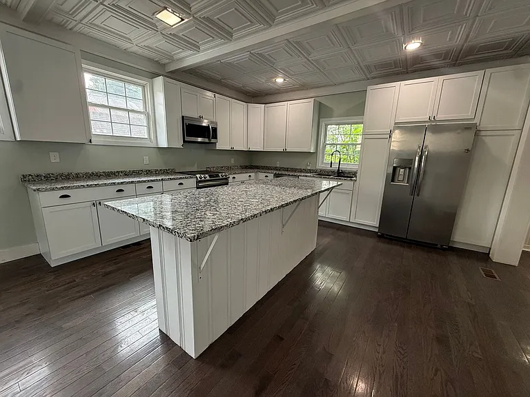 3821 Staunton Ave SE — Photo 15