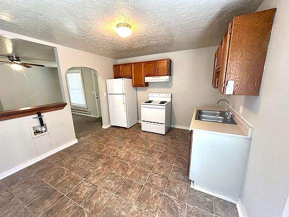 5th image of 304 N Webb St APT 3