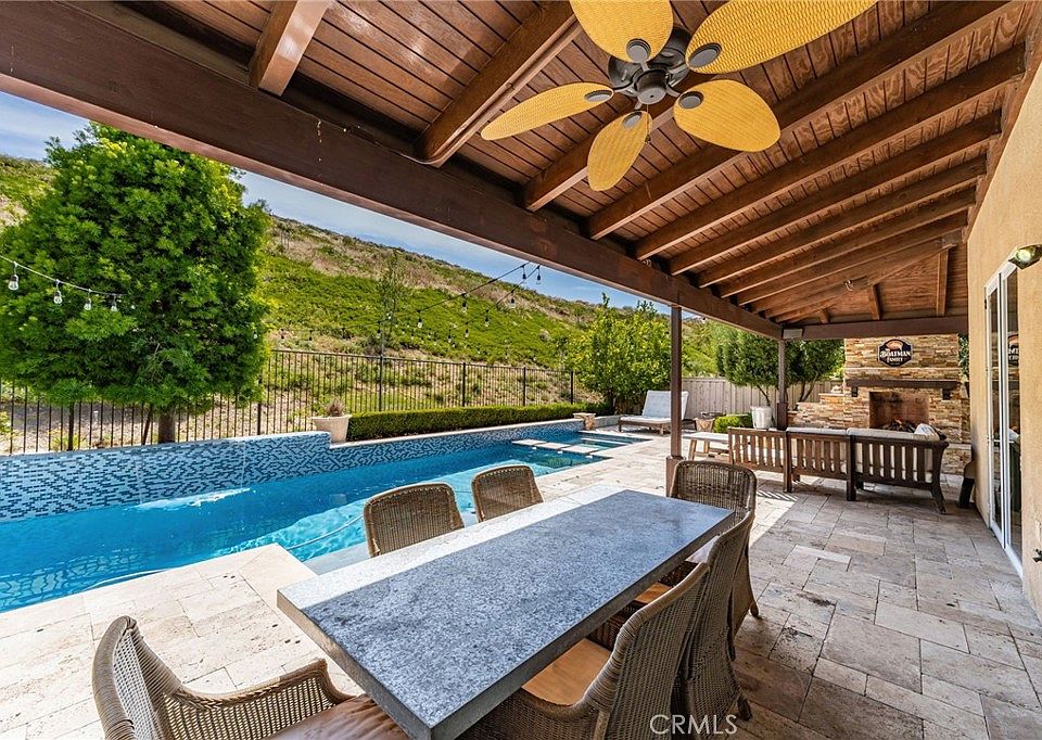 1st image of 35408 Oakridge Ct