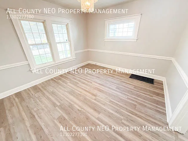 900 Roslyn Ave SW — Photo 10