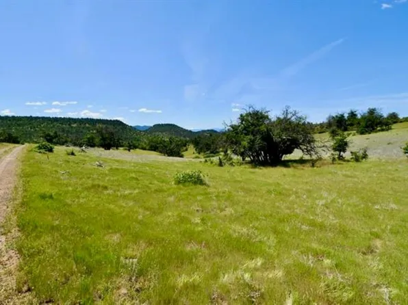 Xx Yellow Dog Trl, Hornbrook, CA 96044