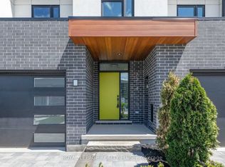 7214 Parsa St, Niagara Falls, ON L2H3T1