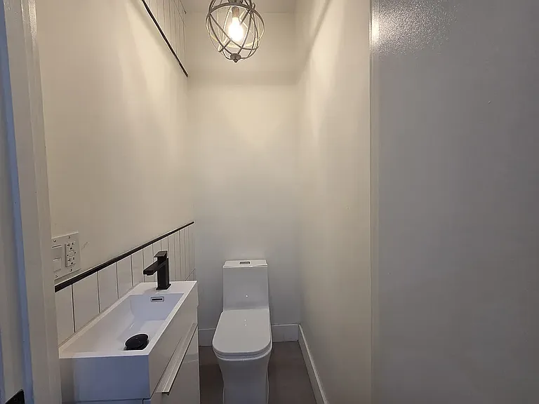 61 Troutman St #4A — Photo 7