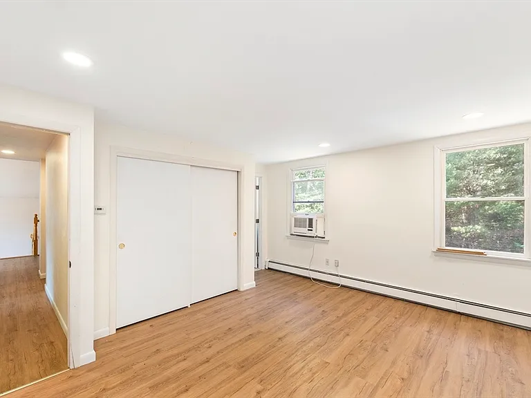 164 Wilshire Dr — Photo 12