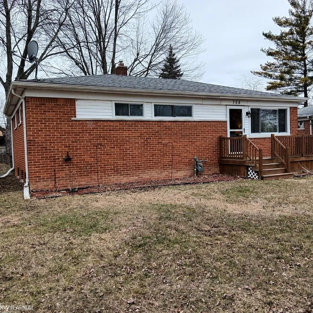 758 Carolina photo 1