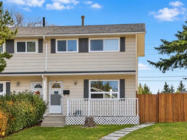 6125 N Penedo Way SE, Calgary, AB T2A 3N2