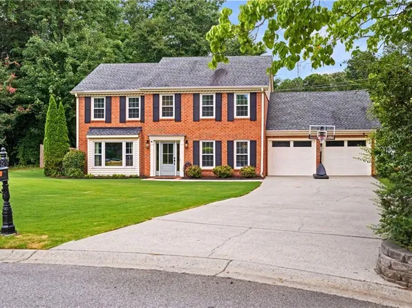 663 Parkcrest Pl NE, Marietta, GA 30068