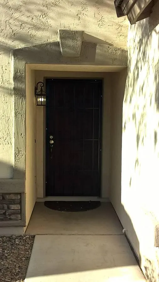 22650 W Cocopah St — Photo 2