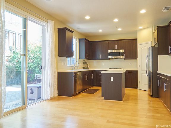 3rd image of 594 Cedar Mills Ln