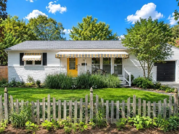 33 E Rosedale Ave, Northfield, NJ 08225