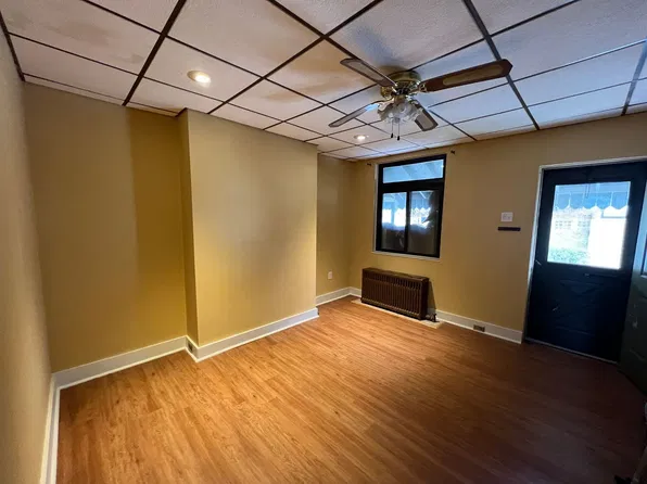 5329 Holmes St, Pittsburgh, PA 15201