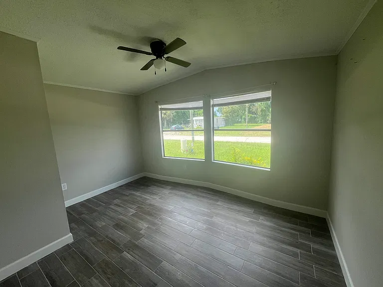16160 Sarasota St — Photo 2