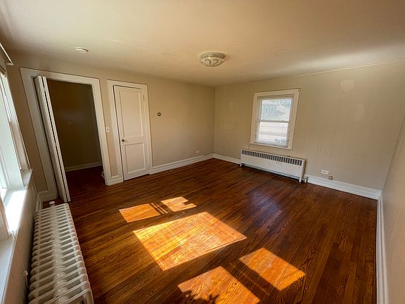 Living Room - angle 3