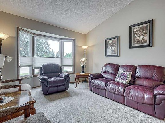 2nd image of 6 Ramsey Ave