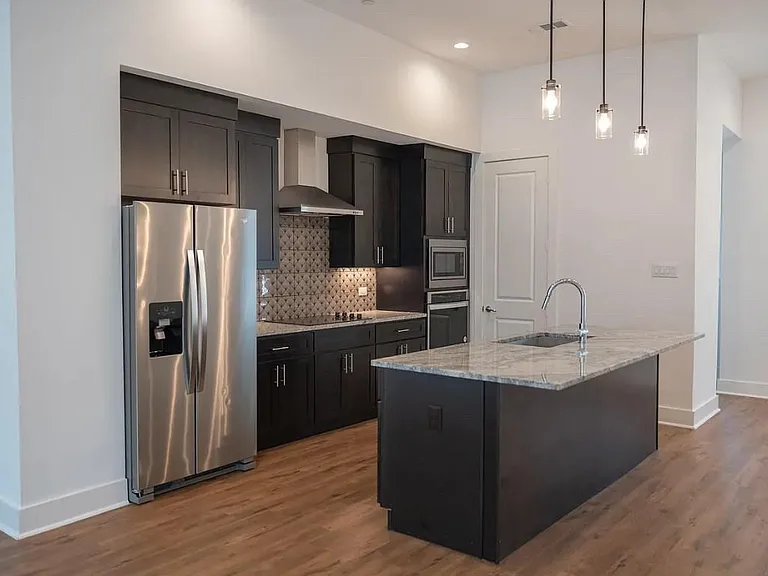 13325 Bee St #403 — Photo 5