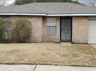 4749 E Ridge Creek Dr, Houston, TX 77053