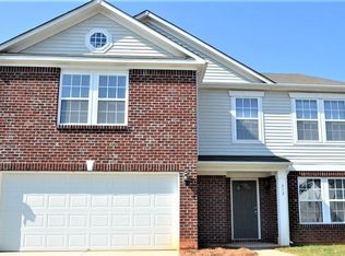 313 Zander Woods Ct, Mount Holly, NC 28120